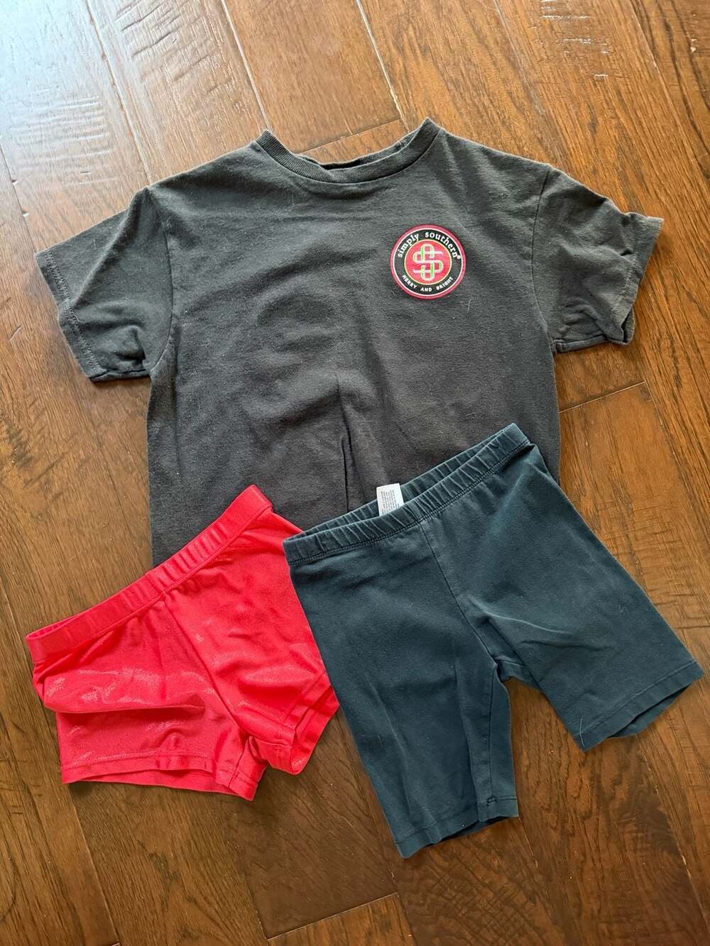 Simply Southern 'Tis The Season Christmas Graphic T-Shirt and Shorts Set